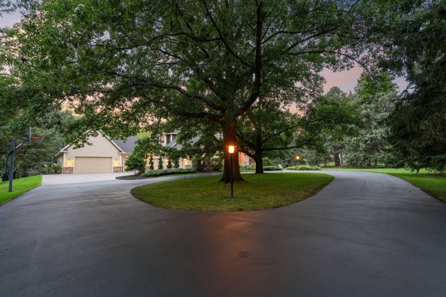 4570 Neal Avenue N, Stillwater, MN 55082