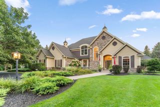 4570 Neal Avenue N, Stillwater, MN 55082