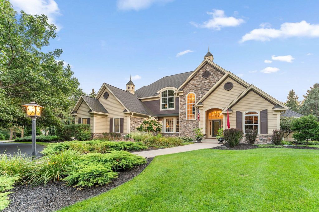 4570 Neal Avenue N, Stillwater, MN 55082 — exterior