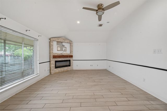 2214 Ruffian Lane, Stafford, TX 77477