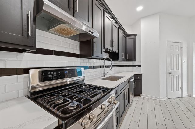 2214 Ruffian Lane, Stafford, TX 77477