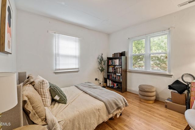 115 W Vernon Avenue, Wake Forest, NC 27587
