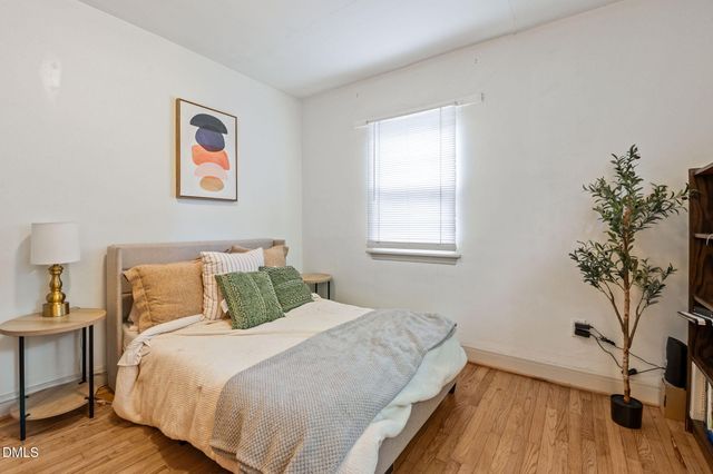 115 W Vernon Avenue, Wake Forest, NC 27587