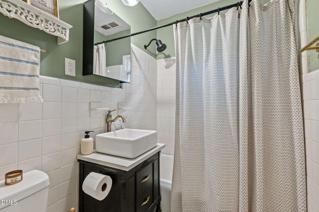 115 W Vernon Avenue, Wake Forest, NC 27587