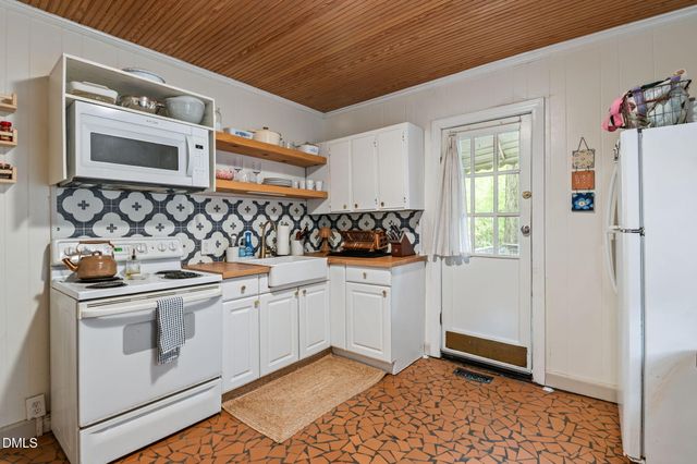 115 W Vernon Avenue, Wake Forest, NC 27587