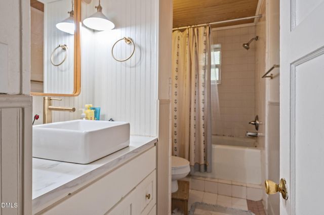 115 W Vernon Avenue, Wake Forest, NC 27587