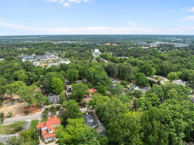 115 W Vernon Avenue, Wake Forest, NC 27587