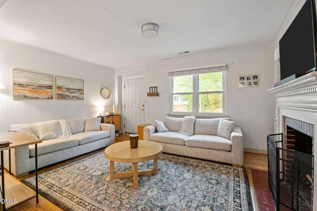 115 W Vernon Avenue, Wake Forest, NC 27587