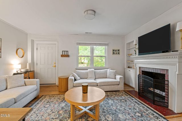 115 W Vernon Avenue, Wake Forest, NC 27587
