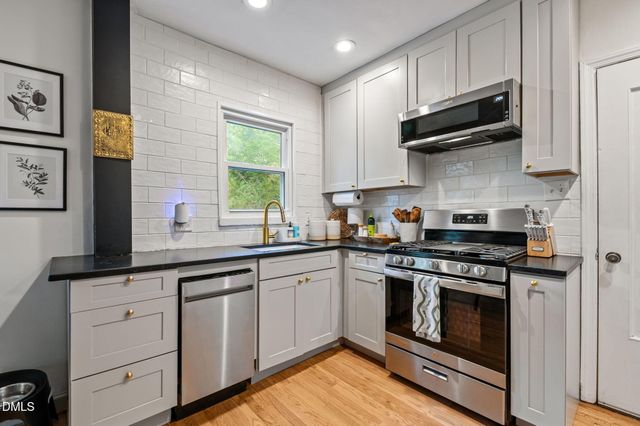 115 W Vernon Avenue, Wake Forest, NC 27587