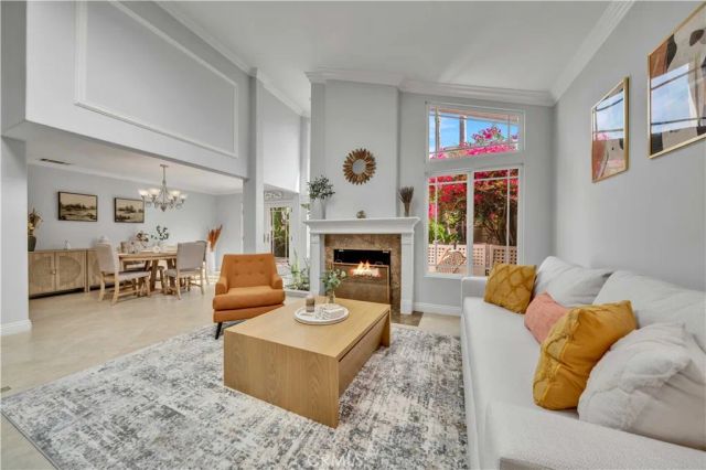 20 Coldbrook, Irvine, CA 92604