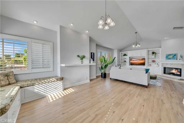 20 Coldbrook, Irvine, CA 92604