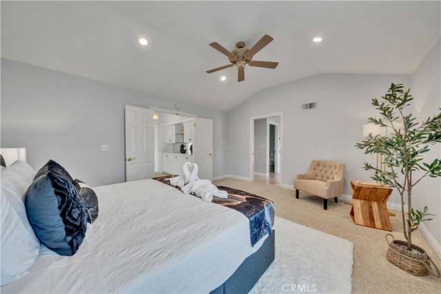 20 Coldbrook, Irvine, CA 92604