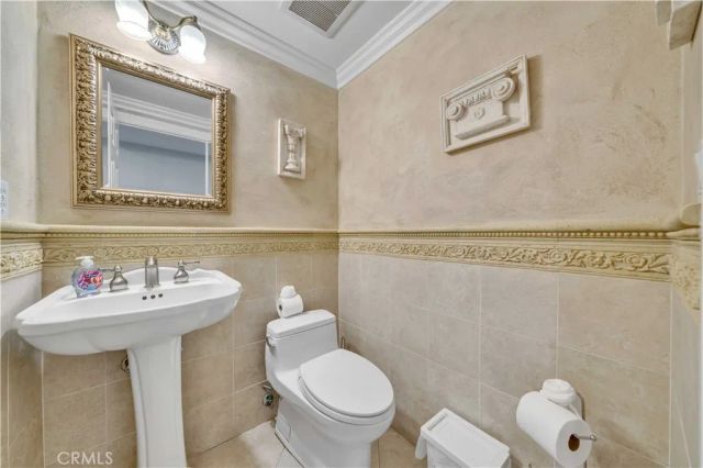 20 Coldbrook, Irvine, CA 92604