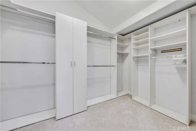 20 Coldbrook, Irvine, CA 92604