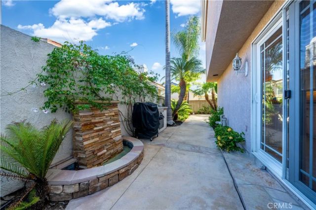 20 Coldbrook, Irvine, CA 92604