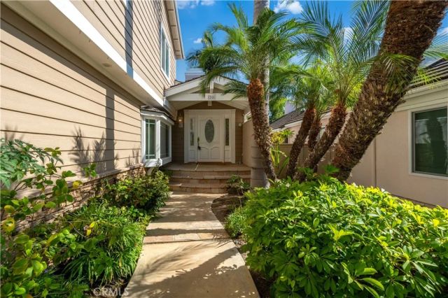 20 Coldbrook, Irvine, CA 92604