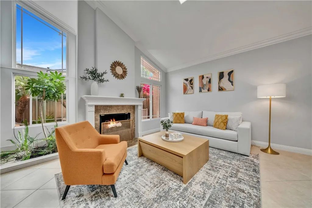 20 Coldbrook, Irvine, CA 92604