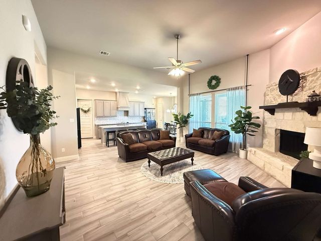 1549 Lynx Loop, Forney, TX 75126