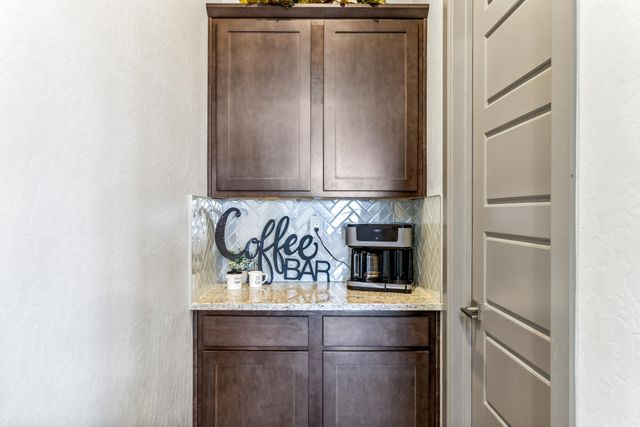 3509 Deledda Road NE, Rio Rancho, NM 87144