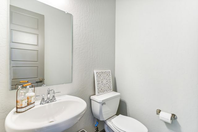 3509 Deledda Road NE, Rio Rancho, NM 87144