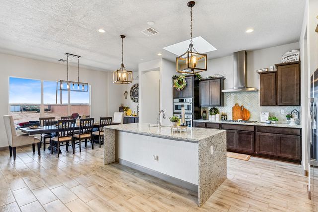 3509 Deledda Road NE, Rio Rancho, NM 87144