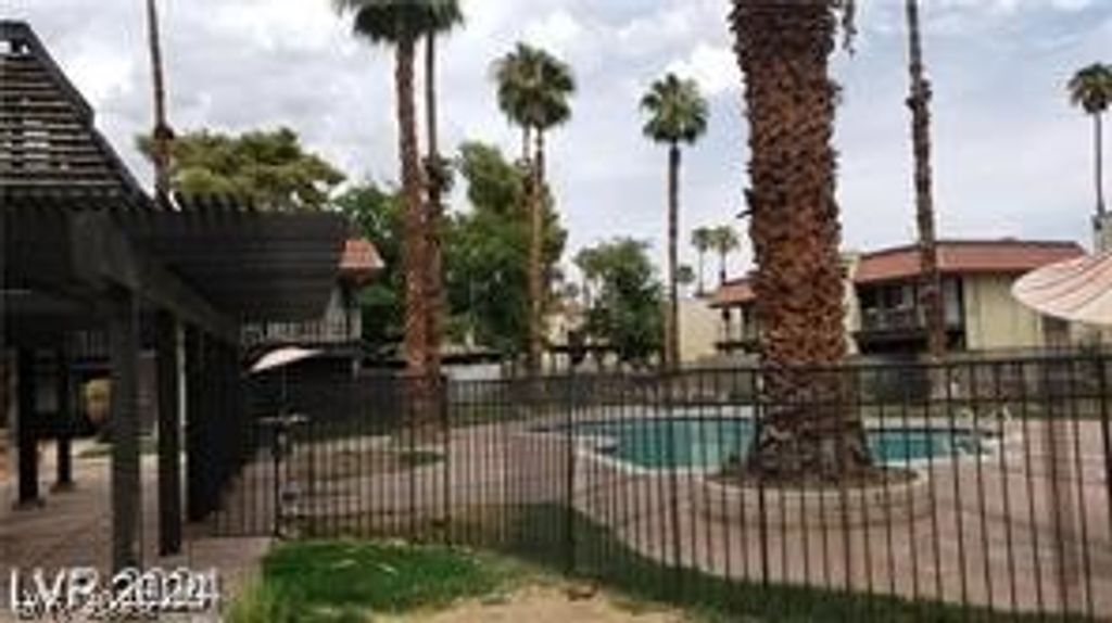 1405 Vegas Valley Drive 360, Las Vegas, NV 89169 — photo 3