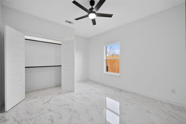 120 E Woodell Drive, Glenn Heights, TX 75154