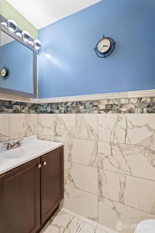 52 Windsong Circle, East Brunswick, NJ 08816