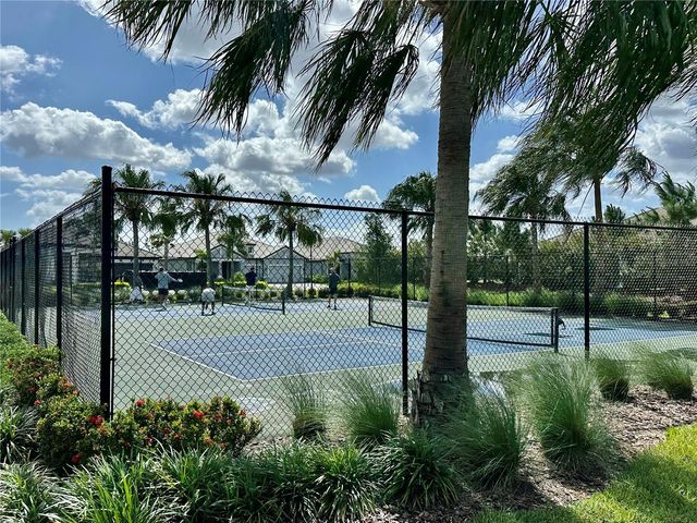 1841 PLEASANT MAPLE COURT, Bradenton, FL 34211