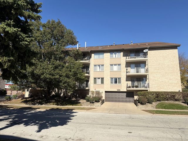 4530 W 93rd Street 1D, Oak Lawn, IL 60453