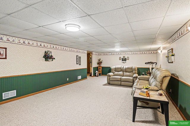 2962 Nebraska Avenue, Fremont, NE 68025