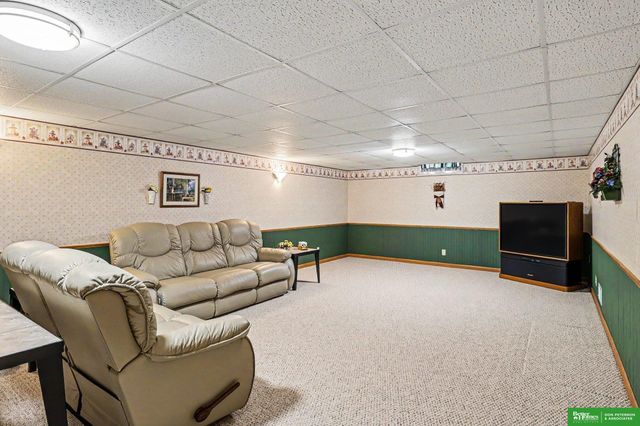 2962 Nebraska Avenue, Fremont, NE 68025