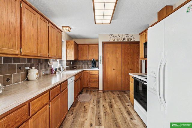2962 Nebraska Avenue, Fremont, NE 68025