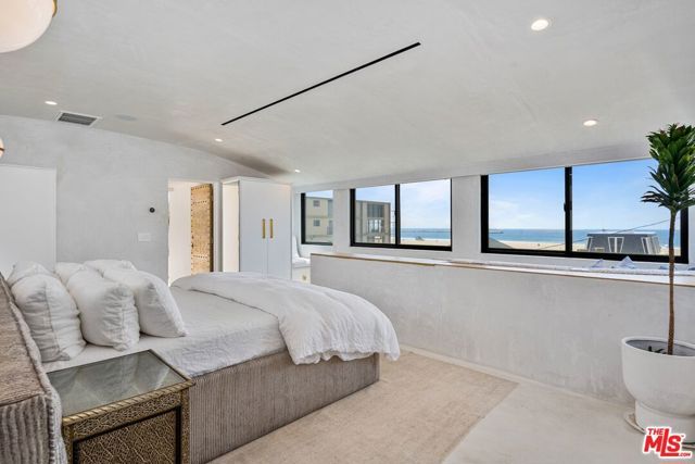 15 Reef Street, Marina Del Rey, CA 90292