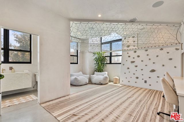 15 Reef Street, Marina Del Rey, CA 90292