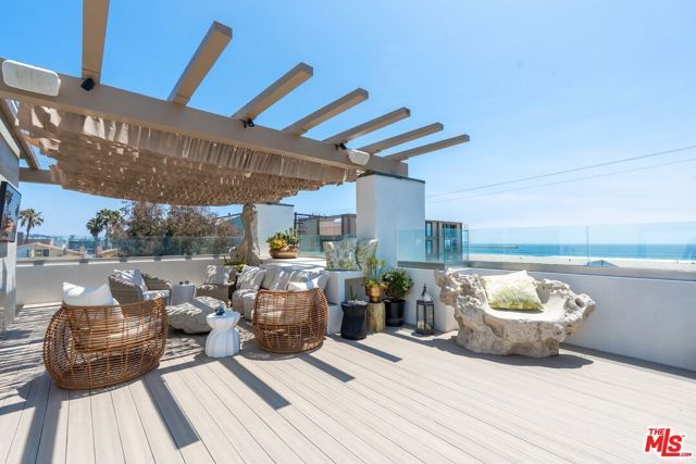 15 Reef Street, Marina Del Rey, CA 90292
