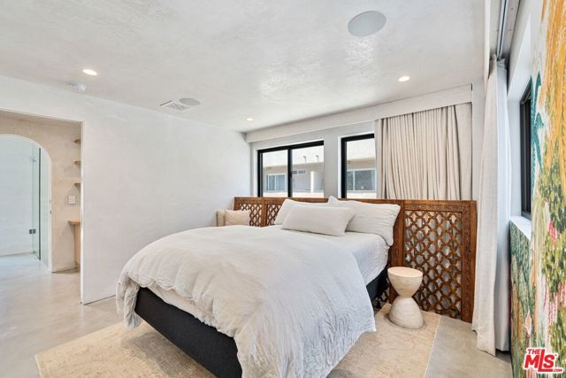 15 Reef Street, Marina Del Rey, CA 90292