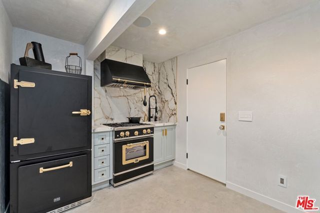 15 Reef Street, Marina Del Rey, CA 90292