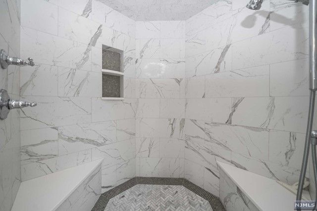 49 Robinhood Avenue, Closter, NJ 07624