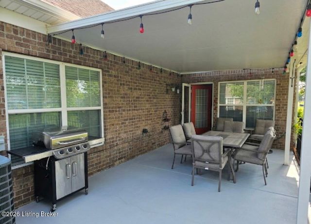 177 Terrace Dr, Mt Washington, KY 40047
