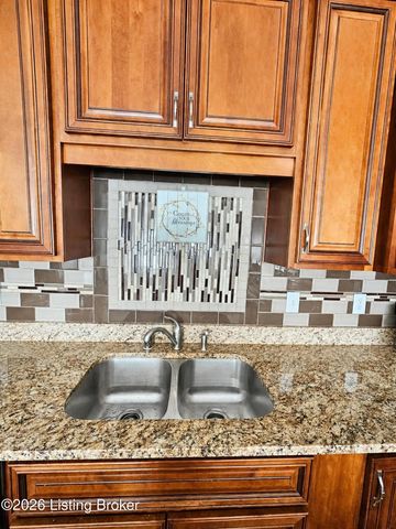 177 Terrace Dr, Mt Washington, KY 40047