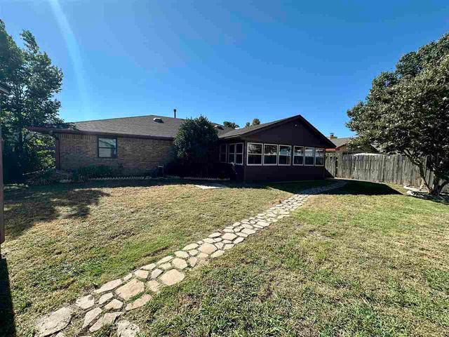 7015 NW Taylor, Lawton, OK 73505