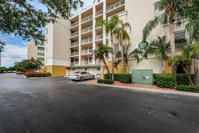 1200 COUNTRY CLUB DRIVE 5101, Largo, FL 33771