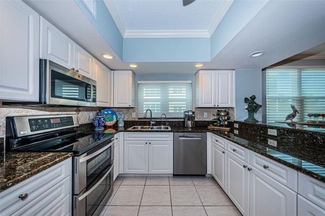 1200 COUNTRY CLUB DRIVE 5101, Largo, FL 33771
