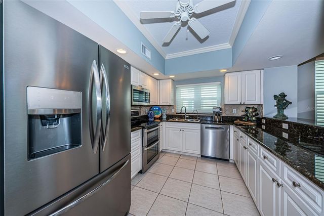 1200 COUNTRY CLUB DRIVE 5101, Largo, FL 33771
