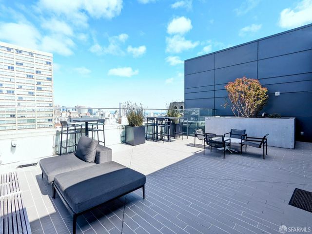 1688 Pine Street E313, San Francisco, CA 94109