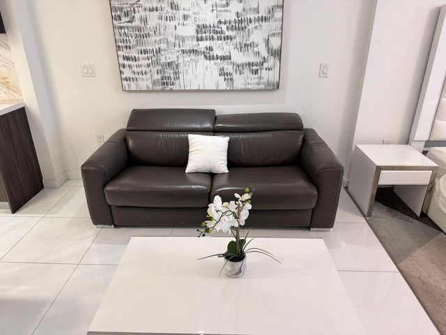 851 NE 1ST Avenue 201, Miami, FL 33132