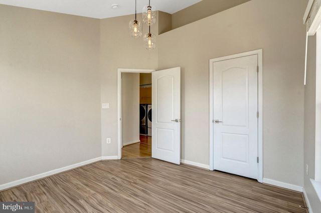 13582 BIG BOULDER RD, Herndon, VA 20171