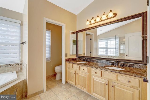 13582 BIG BOULDER RD, Herndon, VA 20171